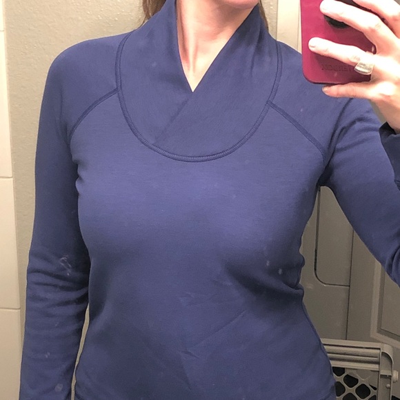 NEW A🙏🏻🔥🌈ATHLETA sweat top - Picture 3 of 8